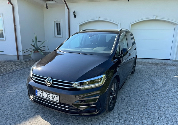 Volkswagen Touran cena 119000 przebieg: 48688, rok produkcji 2020 z Szadek małe 781